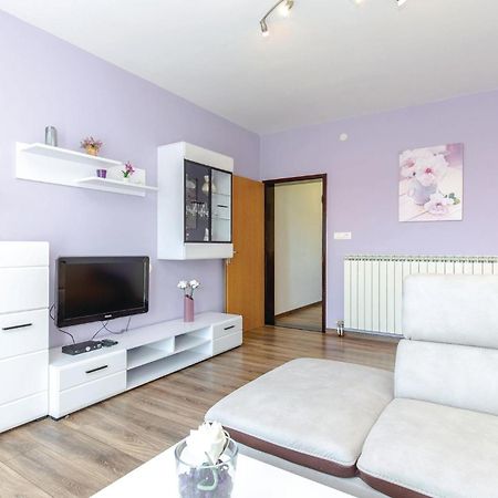 Gorgeous Apartment In Crikvenica With Kitchen Экстерьер фото
