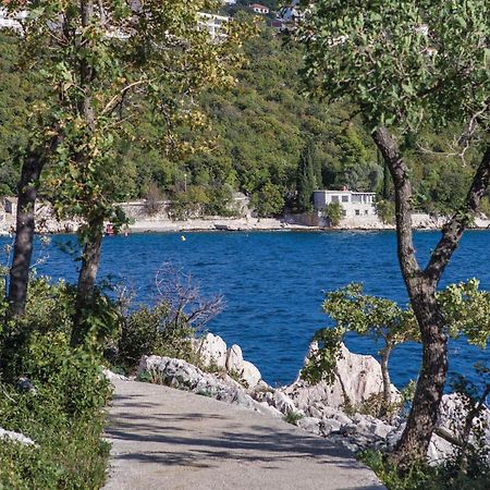Gorgeous Apartment In Crikvenica With Kitchen Экстерьер фото
