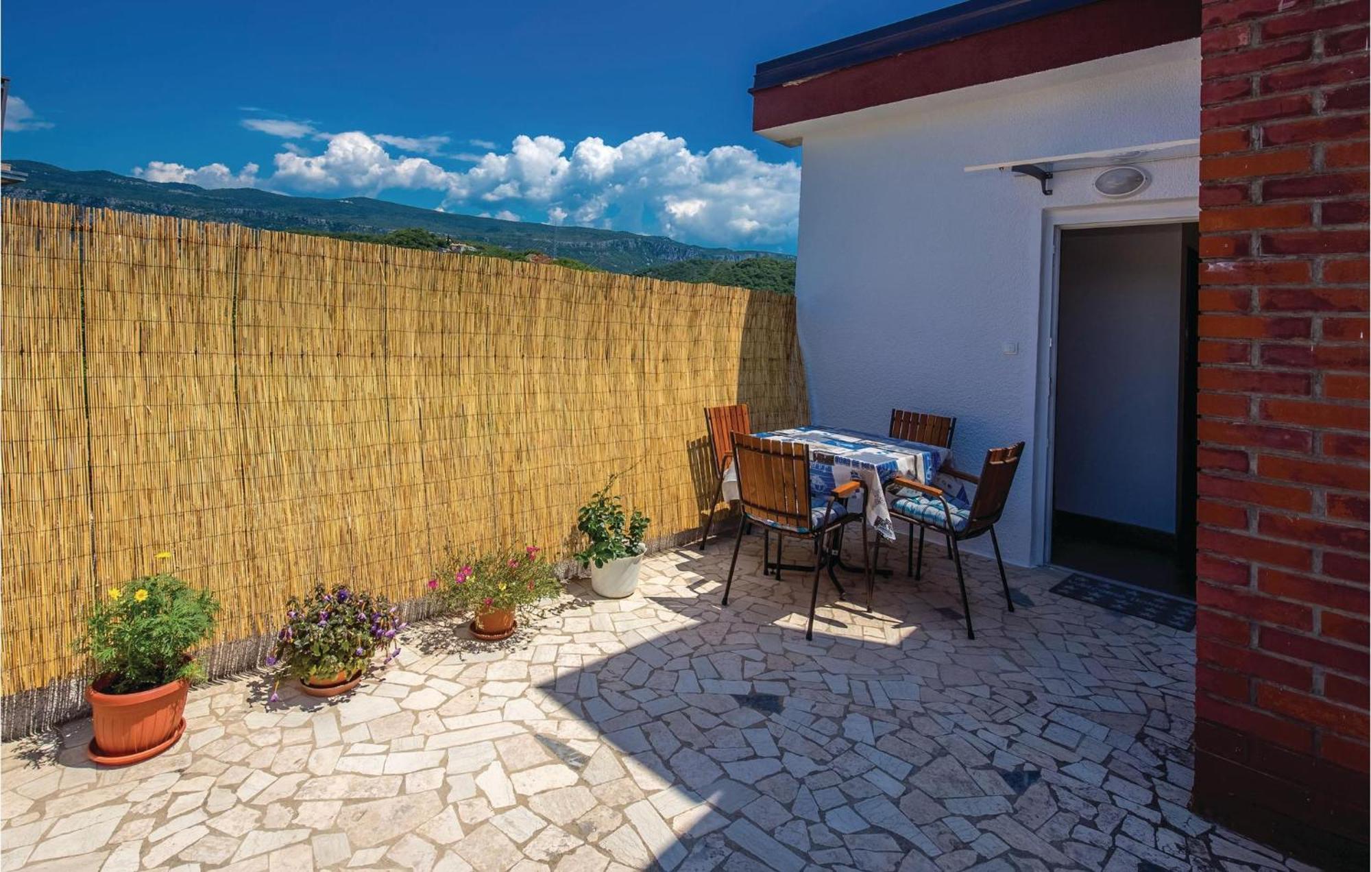 Gorgeous Apartment In Crikvenica With Kitchen Экстерьер фото